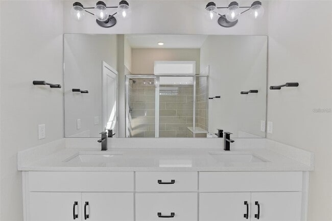 Building Photo - 1800 Houston St