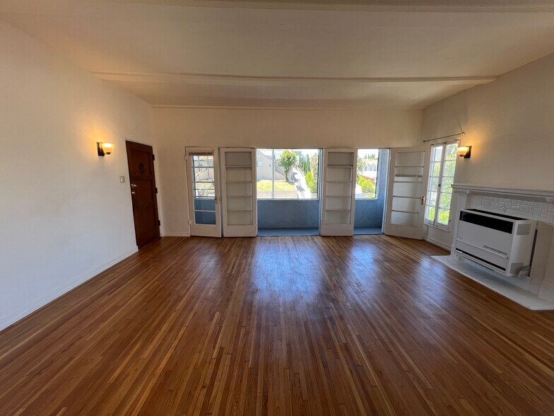 Building Photo - 1874 S Redondo Blvd