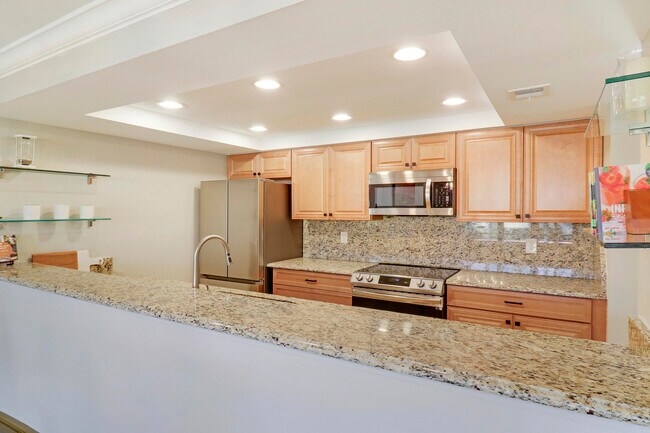 Building Photo - 204 Old Meadow Way