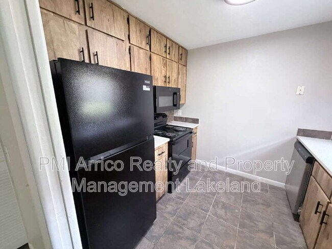 Building Photo - 3584 Raintree Cir