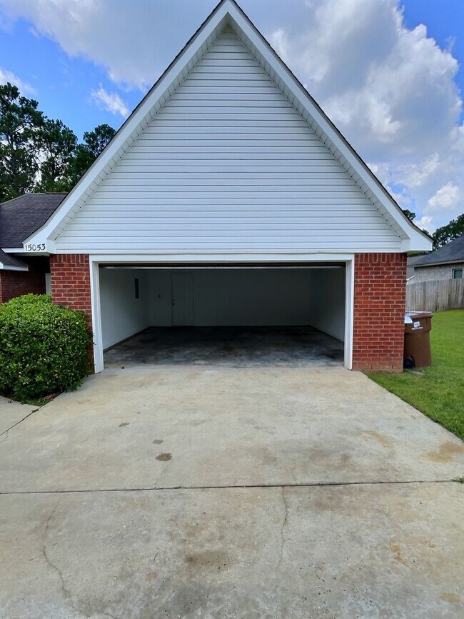 Building Photo - 3/2 home in the Audubon Lake Subdivision in Gulfport, MS