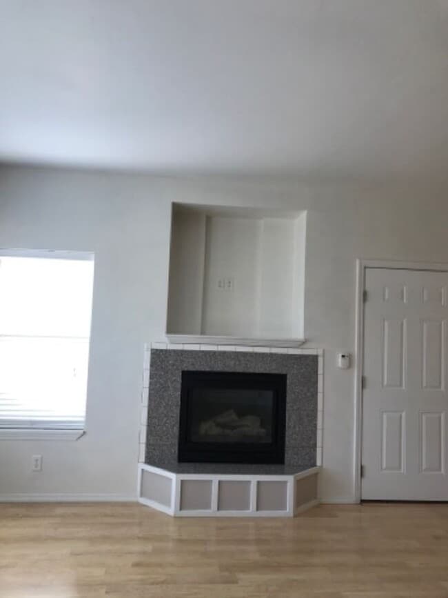 Building Photo - 609 Windemere Cir