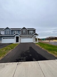 Building Photo - 3408 Green Pastures Ln
