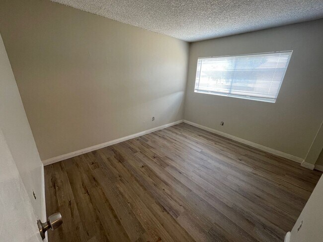 Building Photo - 534 Florida St