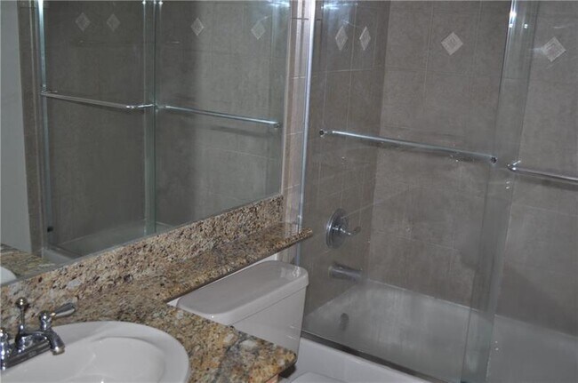 Building Photo - 1515 E Broward Blvd