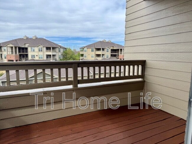 Building Photo - 12820 Ironstone Way