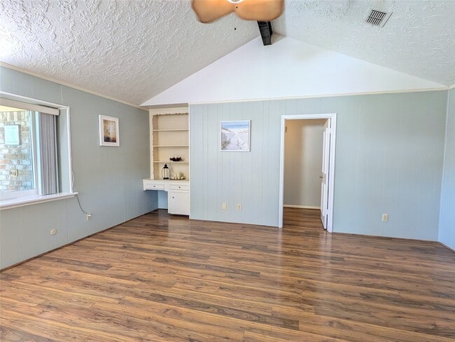 Building Photo - 9702 Harrowgate Dr