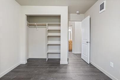 Building Photo - Modern Duplex 3 Bedrooms