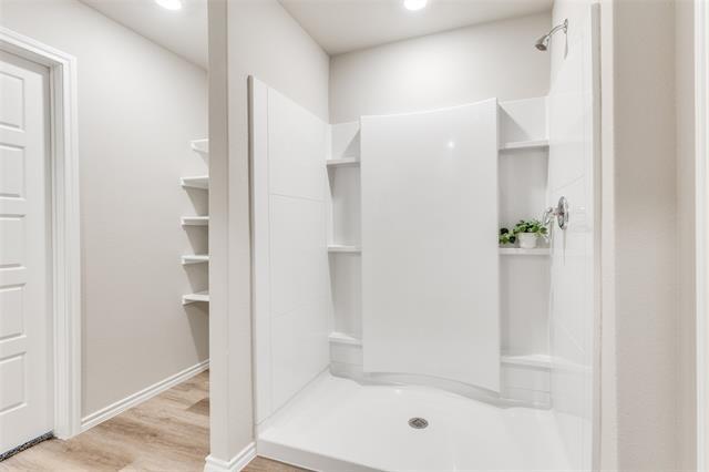 Building Photo - 16433 Rosella Ln