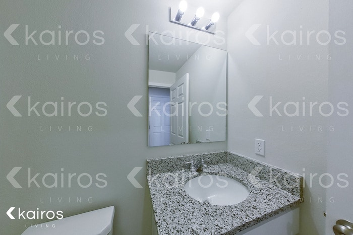 Building Photo - 1729 Nebraska Loop