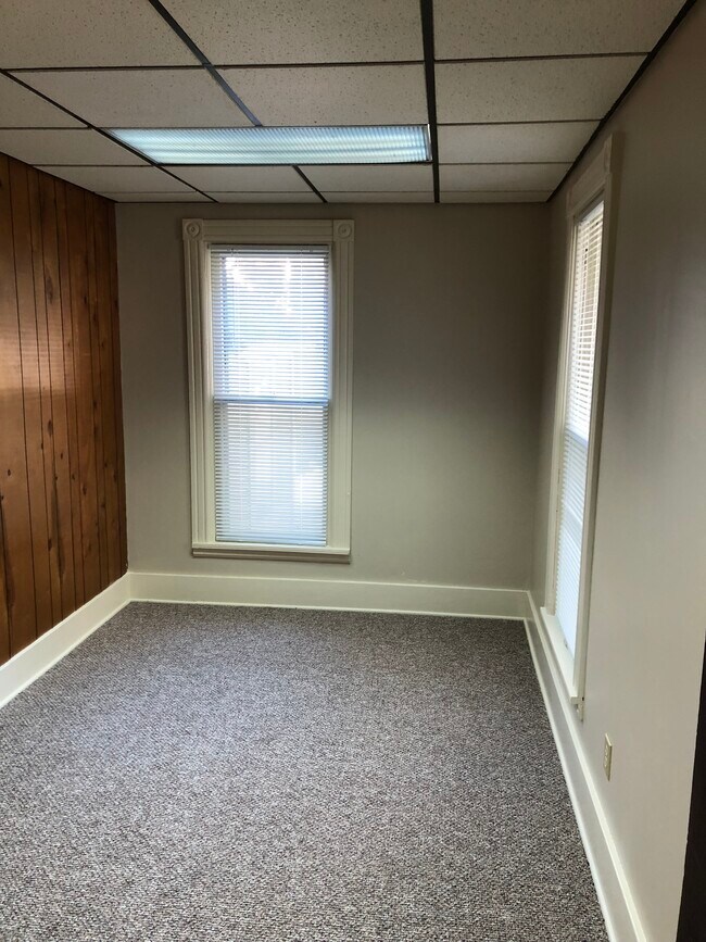 Building Photo - 5240 Genesee St