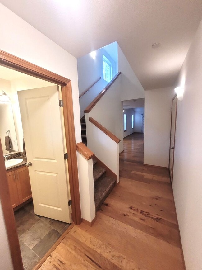 Building Photo - Three Bedroom House In Cordata - Kodiak