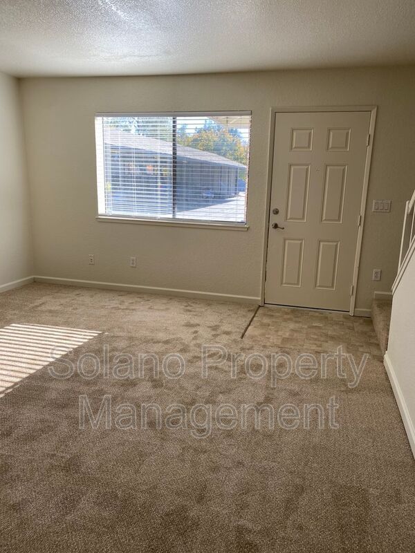 Building Photo - 516 Pacific Ave