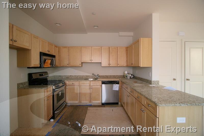 Building Photo - 110 Second St Unit #PH09
