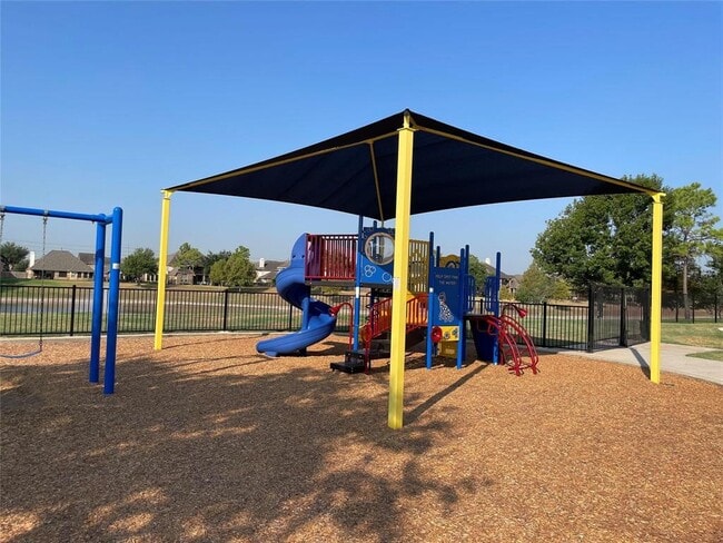 Building Photo - 13602 Silent Walk Dr