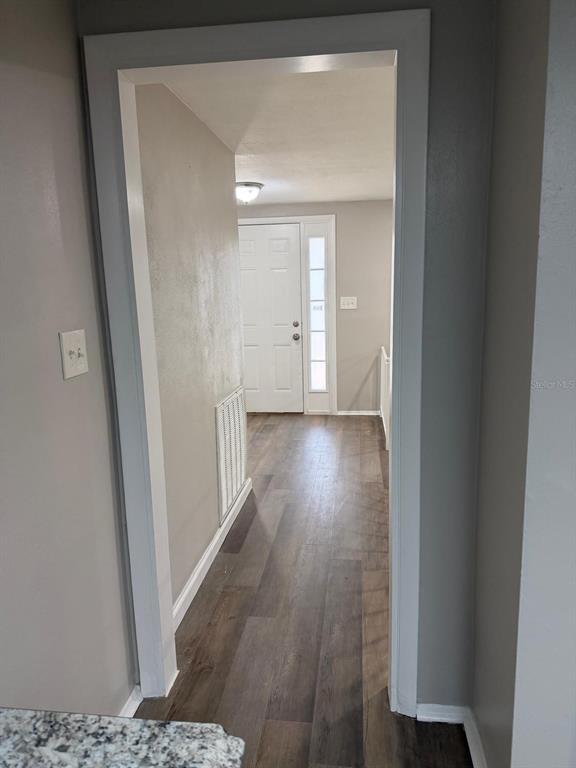 Building Photo - 5651 Canosa Dr