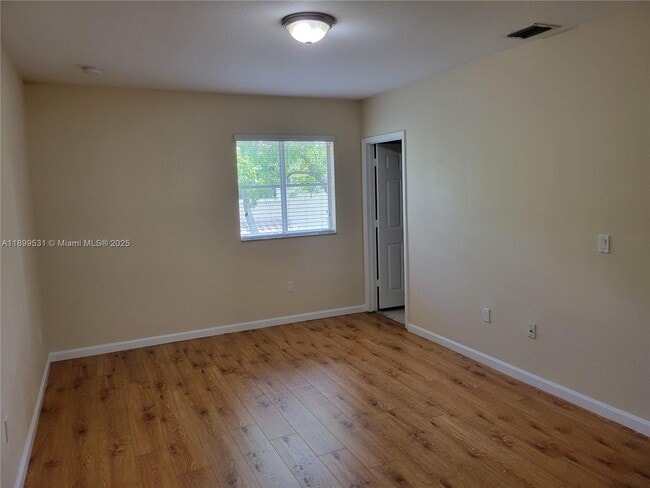 Building Photo - 2707 SW 82nd Ave