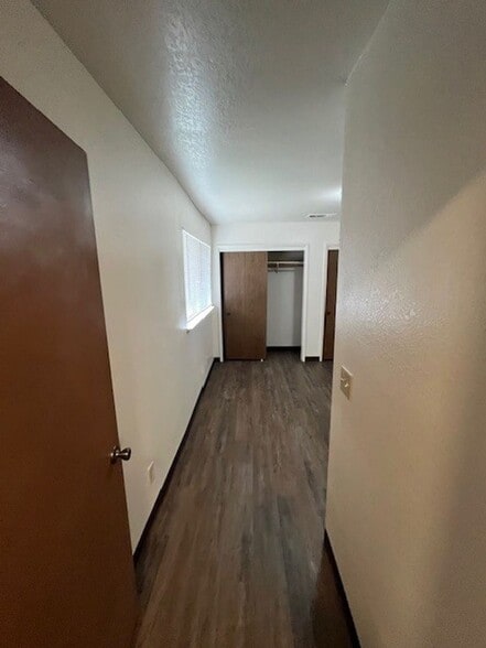 Building Photo - 4346 W Douglas Ave