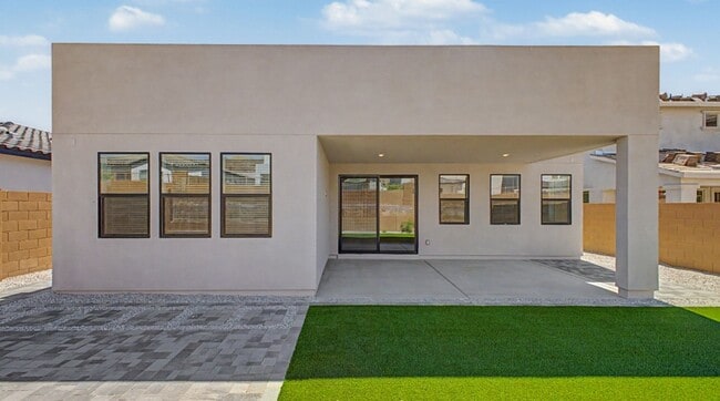 Building Photo - Alovita North 4 bedroom 3 baths