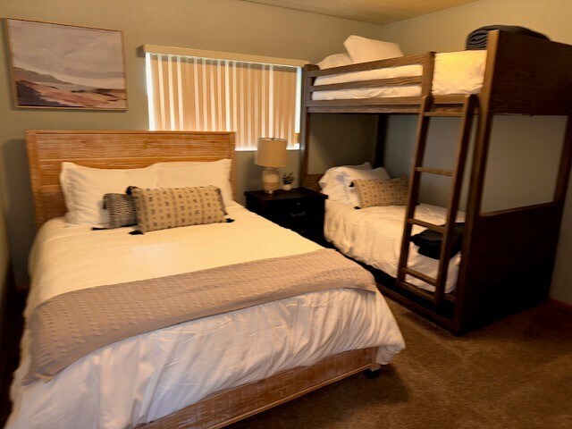 Building Photo - 1806 Reading Ln