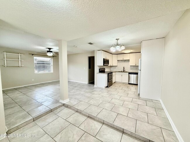 Building Photo - 1354 Stimson St