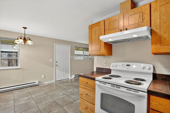 Building Photo - 1920 S Alpine St