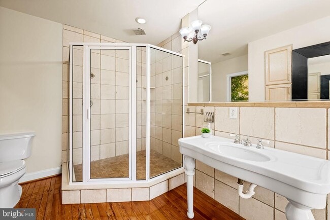 Building Photo - 1402 Light St