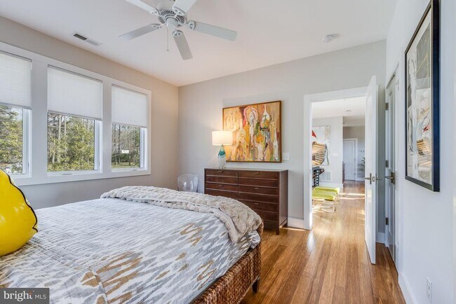 Building Photo - 34903 W Love Dr