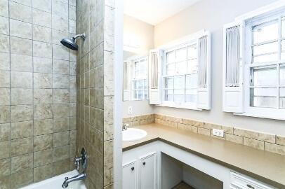 Building Photo - 2711 22nd St