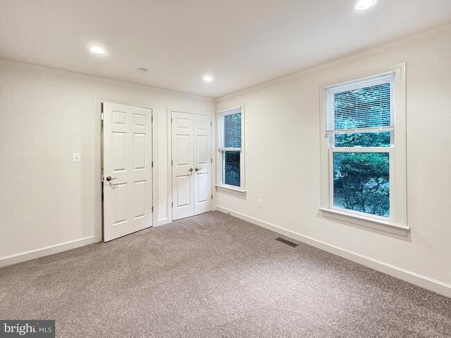 Building Photo - 5704 Captain Jones Ct