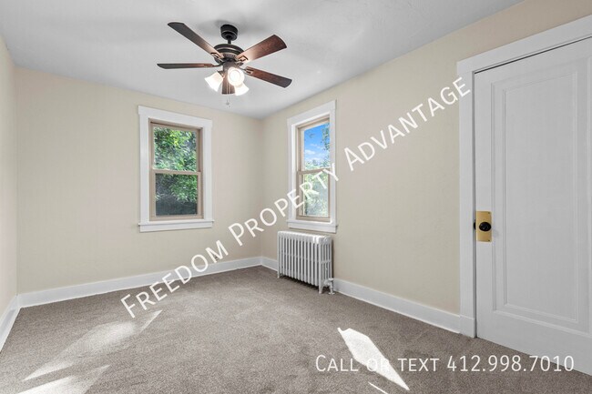 Building Photo - 739 Shady Dr E