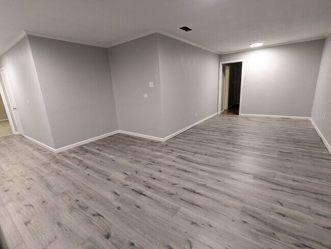 Building Photo - 1123 Kimberly Dr
