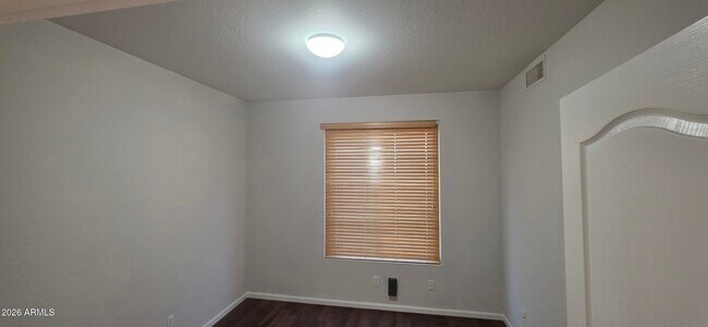 Building Photo - 21506 N 73rd Ave