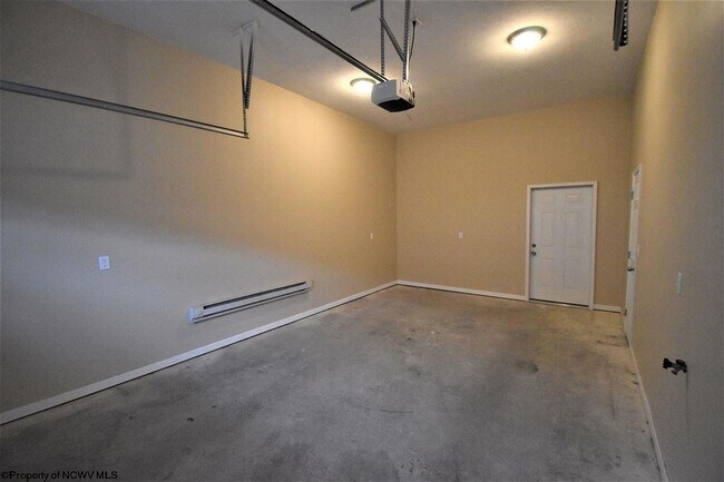 Building Photo - 425 Marlowe Cir