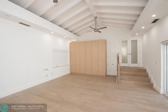 Building Photo - 6505 SW 92nd St