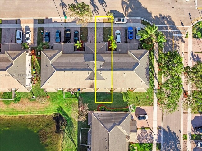 Building Photo - 5905 Abbey Rd