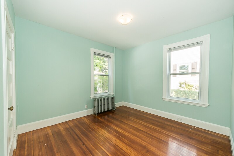 Building Photo - 46 Hobson St