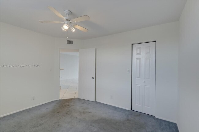 Building Photo - 4501 NE 21st Ave