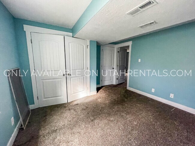 Building Photo - 4552 Long Way