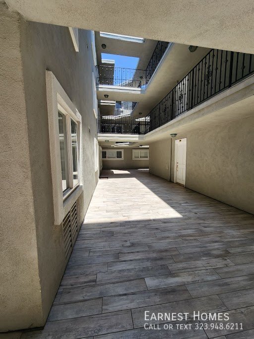 Building Photo - 2308 Schader Dr