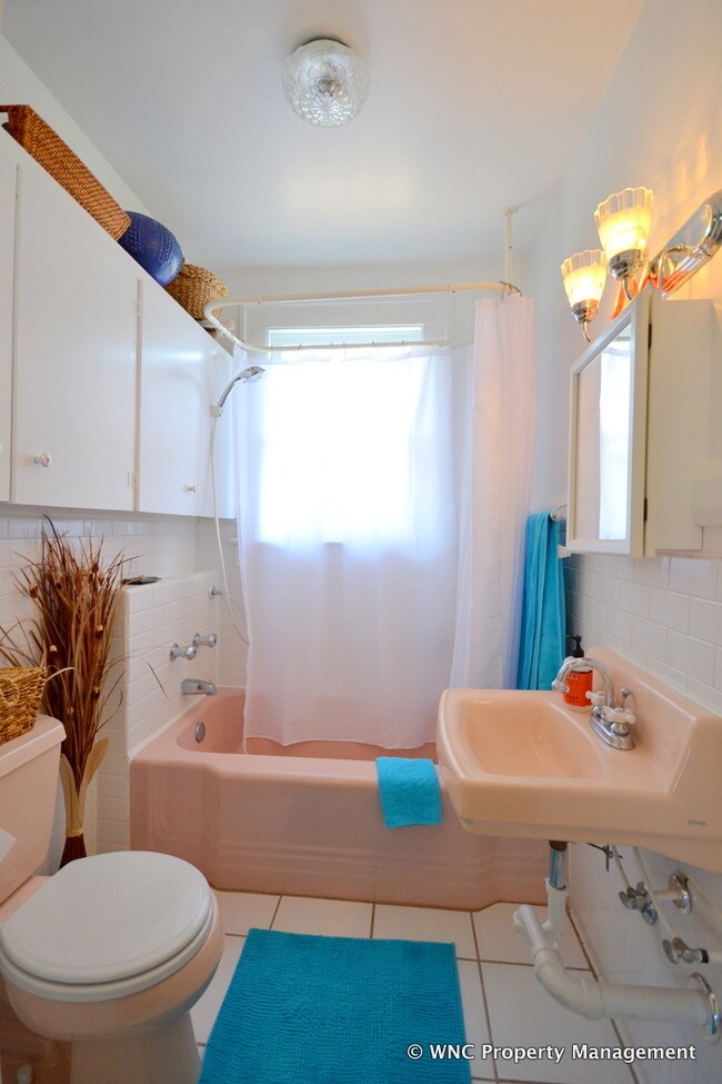 Building Photo - 12 Vance Crescent St