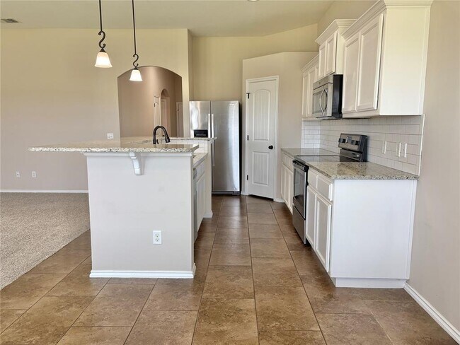 Building Photo - 709 SW 149th Pl