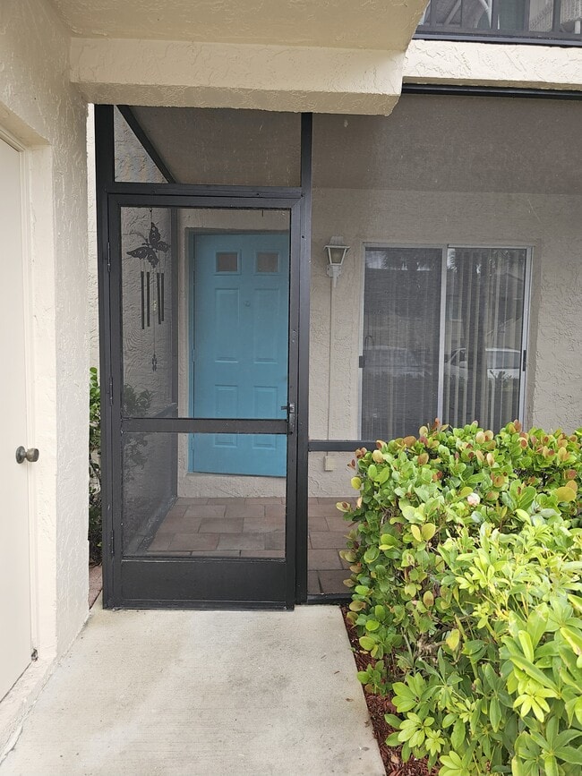 Building Photo - 4140 Looking Glass Ln