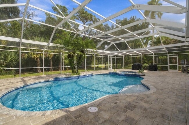 Building Photo - 17323 Emerald Chase Dr