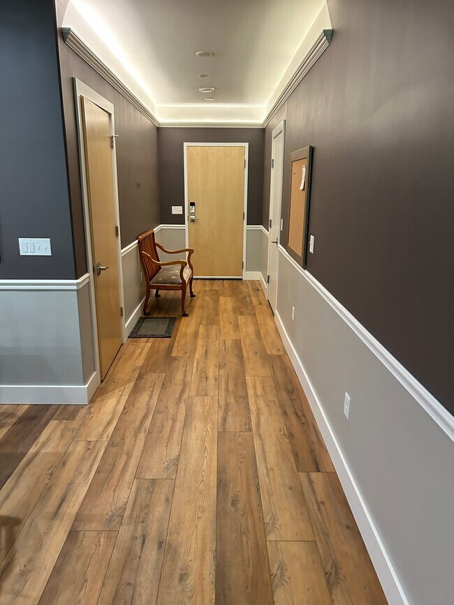 Entrance - 1388 Gray Dr