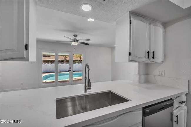 Building Photo - 8207 E Montebello Ave