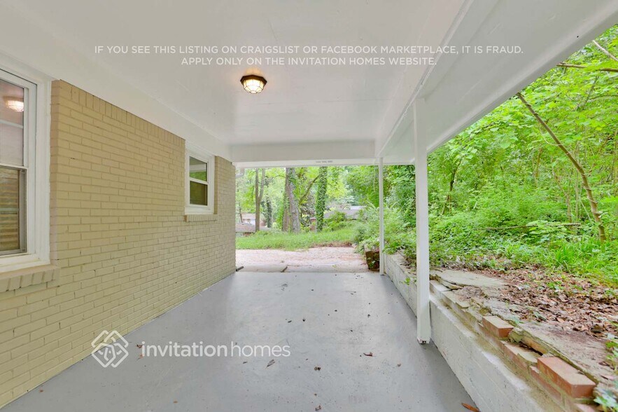 Building Photo - 317 Bromack Dr SE