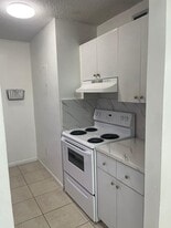 Building Photo - 15039 SW 71st Ln