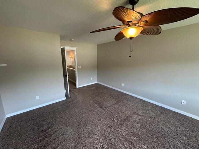 Building Photo - Beautiful 4 Bedroom, 2.5 Bath Home in Newberg- Pet Friendly!