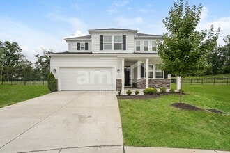 Building Photo - 1357 Lomond Dr